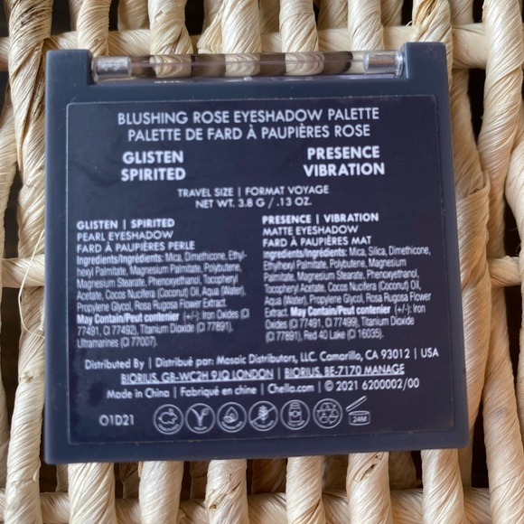 Chella + vela beauty hello beautiful eyeshadow - blushing rose - Picture 3 of 3